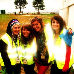 sarah becky jenny elenor kedal calling 2010 lg